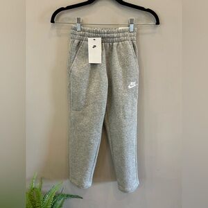NWT KIDS NIKE Dark grey Heather Club Fleece Joggers Pants - size XS